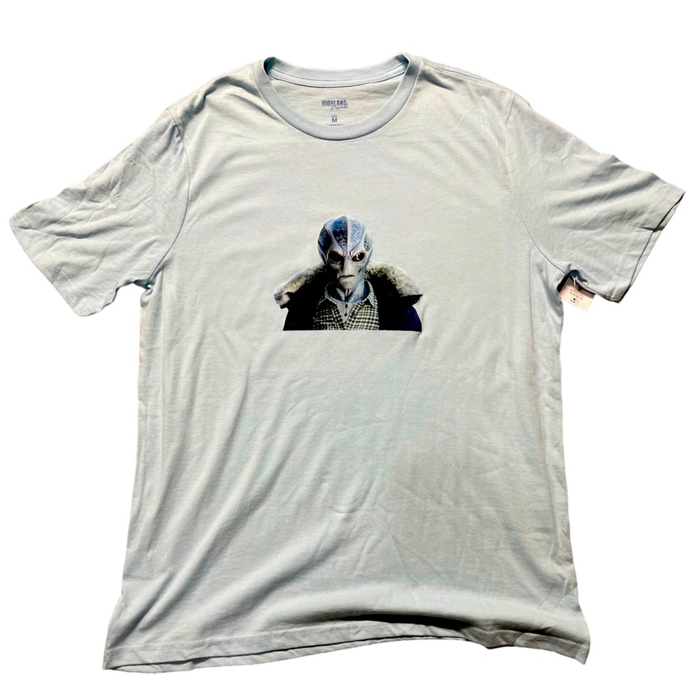 Resident alien Netflix tv show unisex T-Shirt